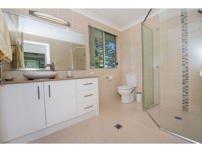 40 Albert Street, Taylors Beach NSW 2316