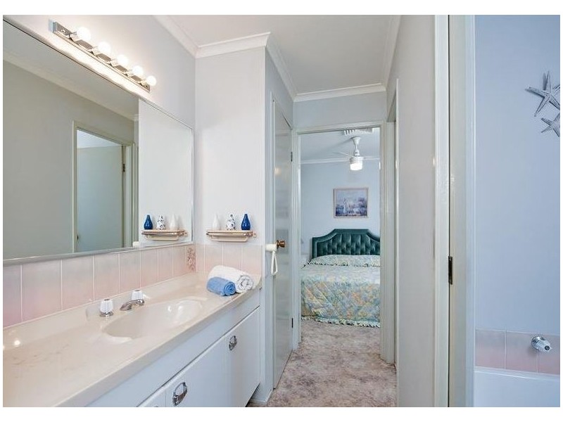 31 Government Rd, Shoal Bay NSW 2315