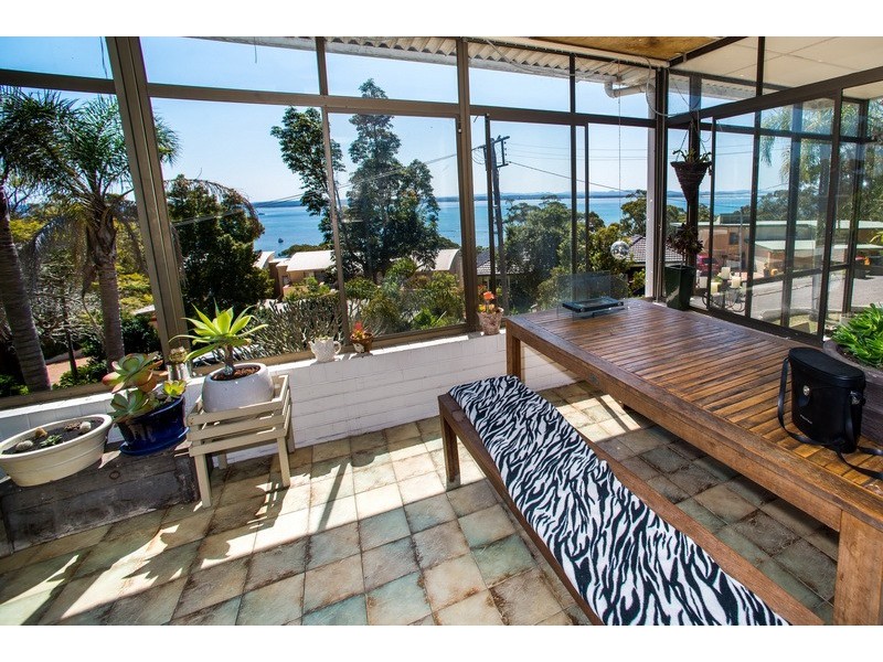 6 Joleen Crescent, Shoal Bay NSW 2315