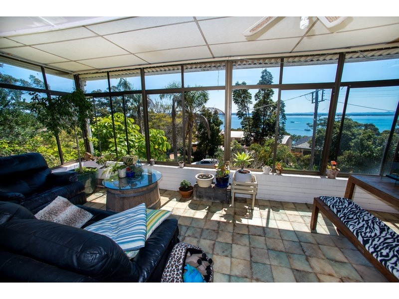 6 Joleen Crescent, Shoal Bay NSW 2315