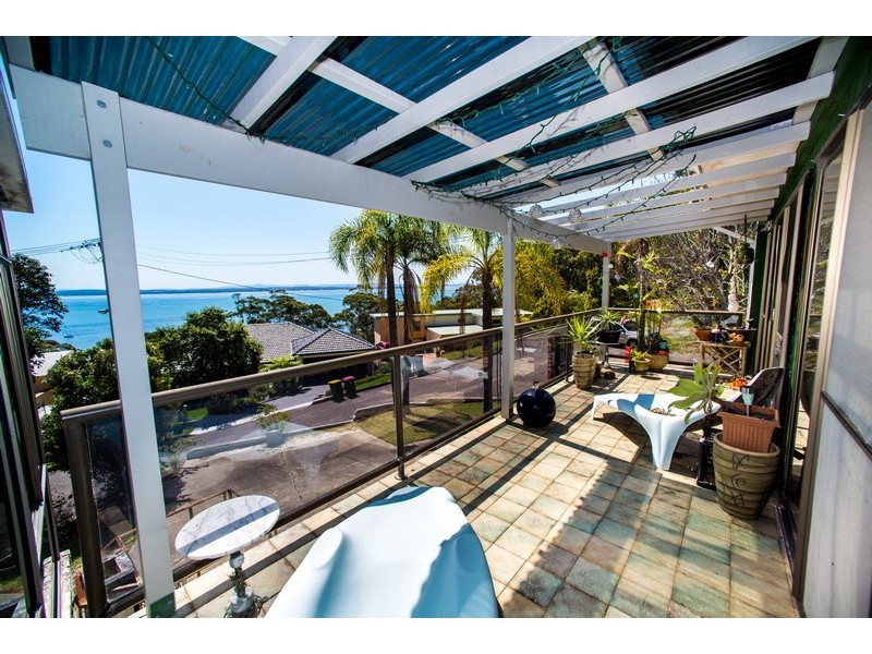 6 Joleen Crescent, Shoal Bay NSW 2315