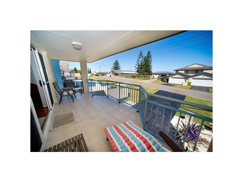 8 Ocean Avenue, Anna Bay NSW 2316