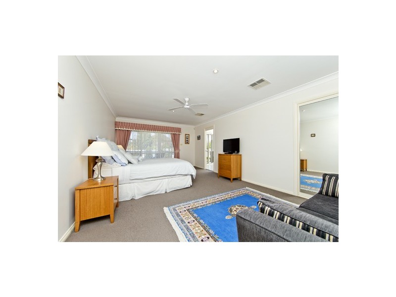 15 Shoal Bay Avenue, Shoal Bay NSW 2315