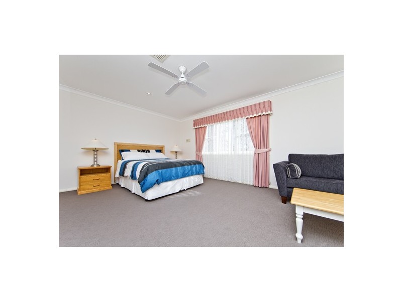 15 Shoal Bay Avenue, Shoal Bay NSW 2315