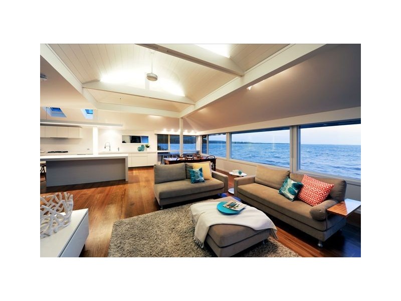 10 Mitchell Street, Soldiers Point NSW 2317