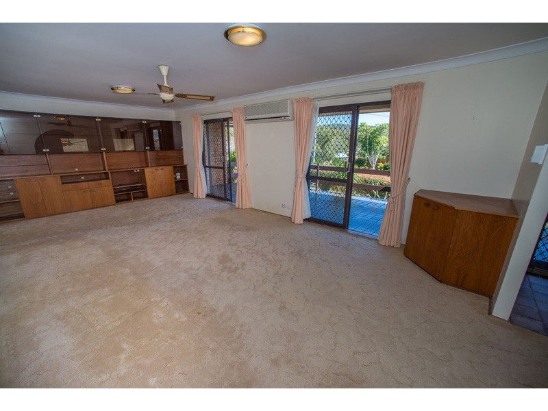 10 Victor Parade, Shoal Bay NSW 2315