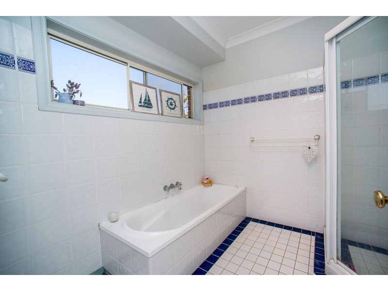 32 Hawkes Way, Boat Harbour NSW 2316
