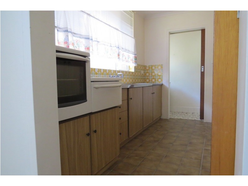 2/4 Messines St, Shoal Bay NSW 2315