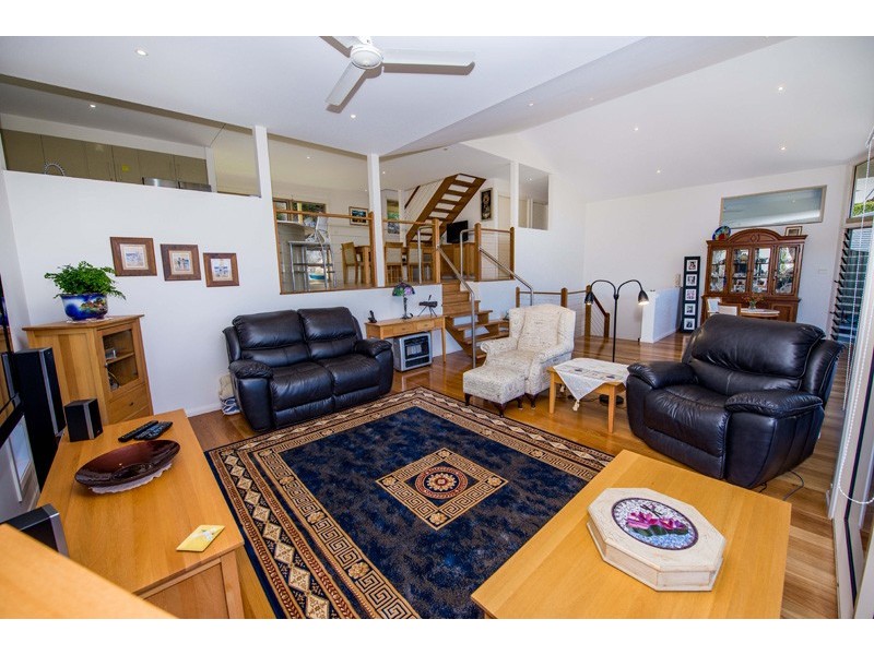 9 Tareebin Road, Nelson Bay NSW 2315