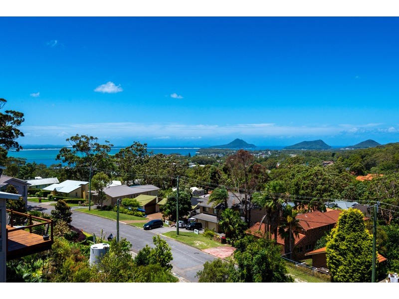 9 Tareebin Road, Nelson Bay NSW 2315