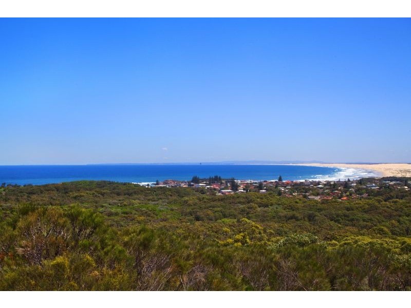 10 Clark Street, Anna Bay NSW 2316