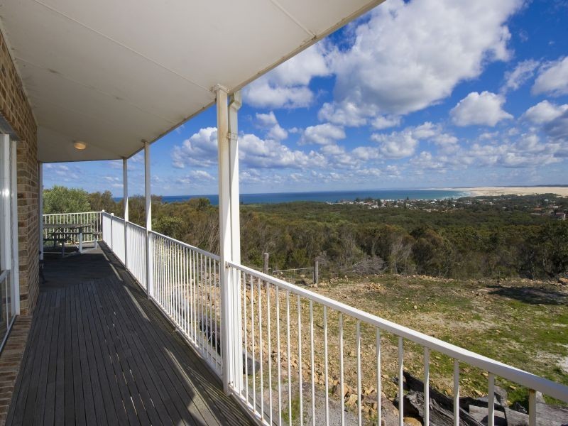 10 Clark Street, Anna Bay NSW 2316