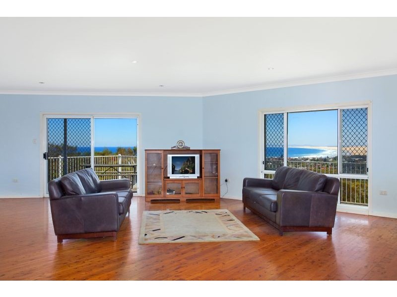 10 Clark Street, Anna Bay NSW 2316