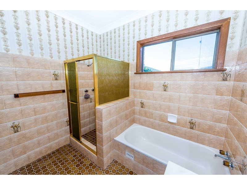 19 Victor Pde, Shoal Bay NSW 2315