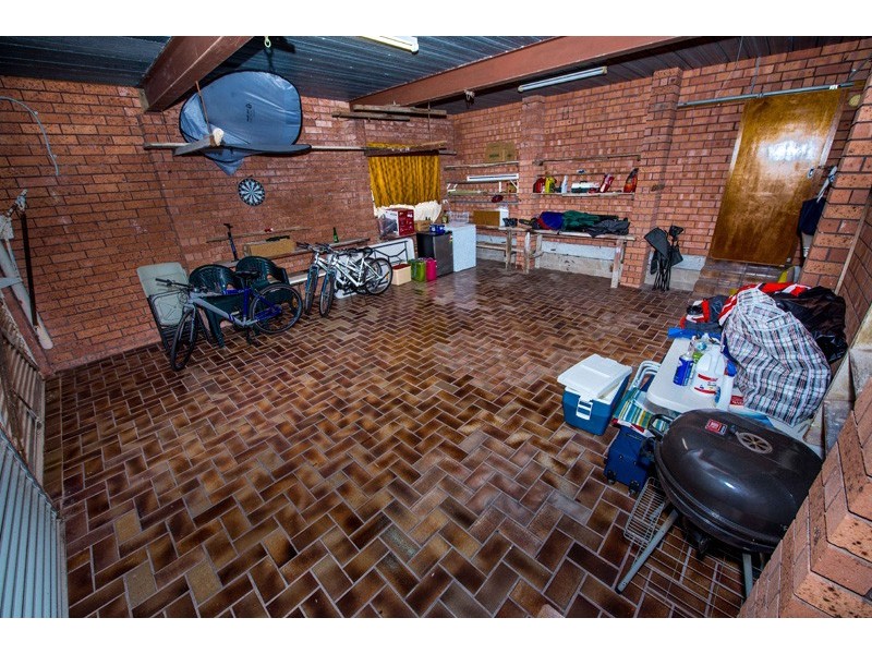 19 Victor Pde, Shoal Bay NSW 2315