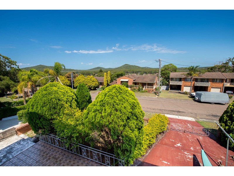 19 Victor Pde, Shoal Bay NSW 2315