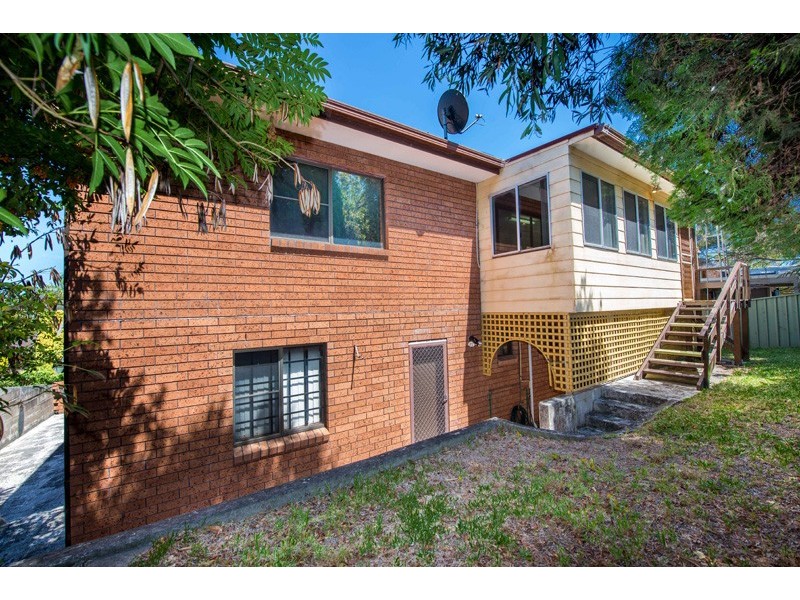 19 Victor Pde, Shoal Bay NSW 2315