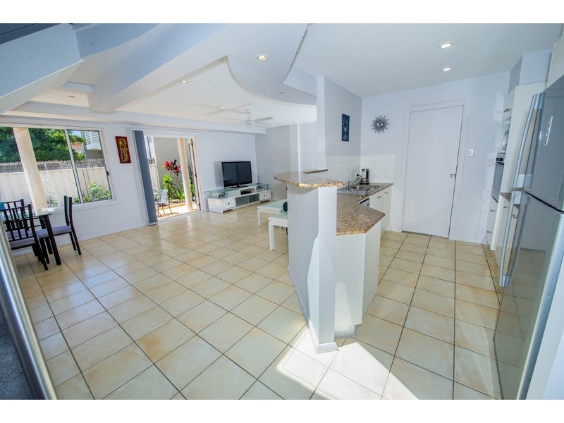 1/8. Ala Moana Way, Fingal Bay NSW 2315