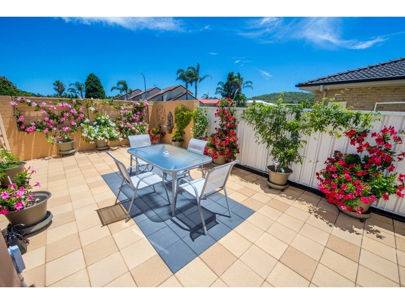 1/8. Ala Moana Way, Fingal Bay NSW 2315