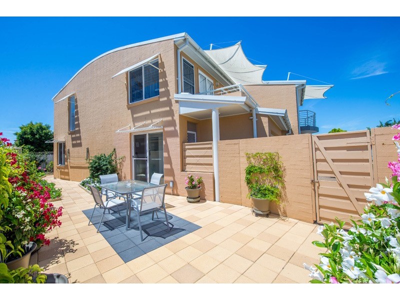 1/8. Ala Moana Way, Fingal Bay NSW 2315