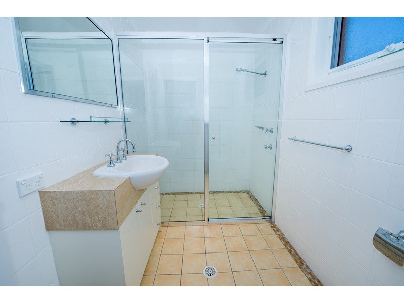 1/8. Ala Moana Way, Fingal Bay NSW 2315