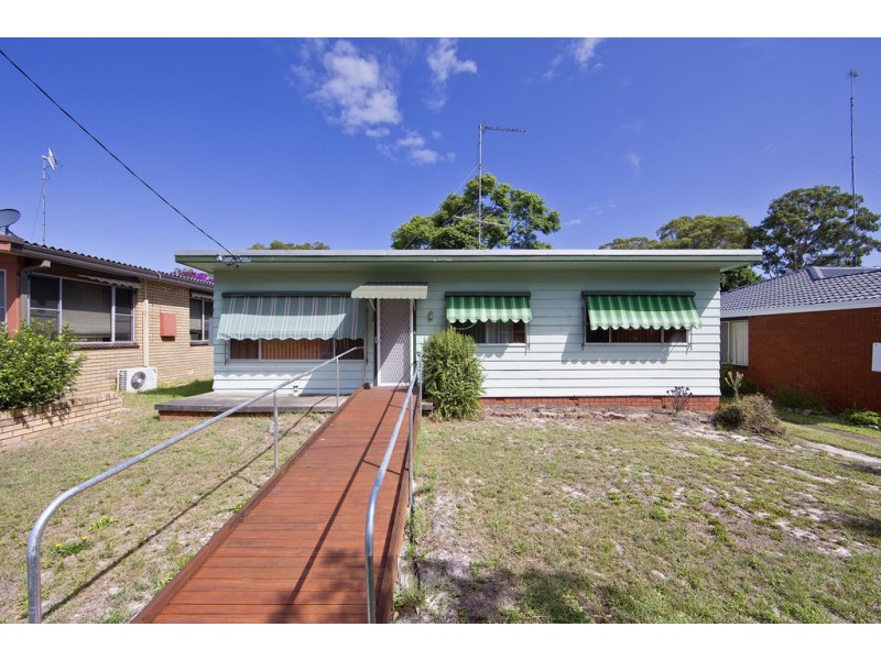 18 Bay Street, Nelson Bay NSW 2315