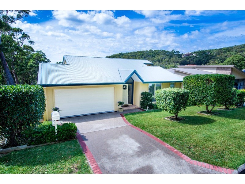 18 Tareebin Road, Nelson Bay NSW 2315