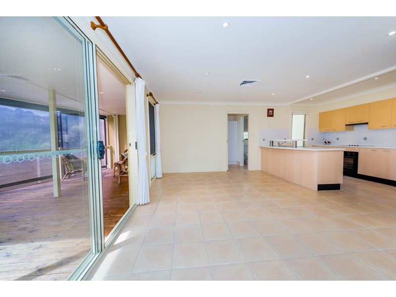 18 Tareebin Road, Nelson Bay NSW 2315