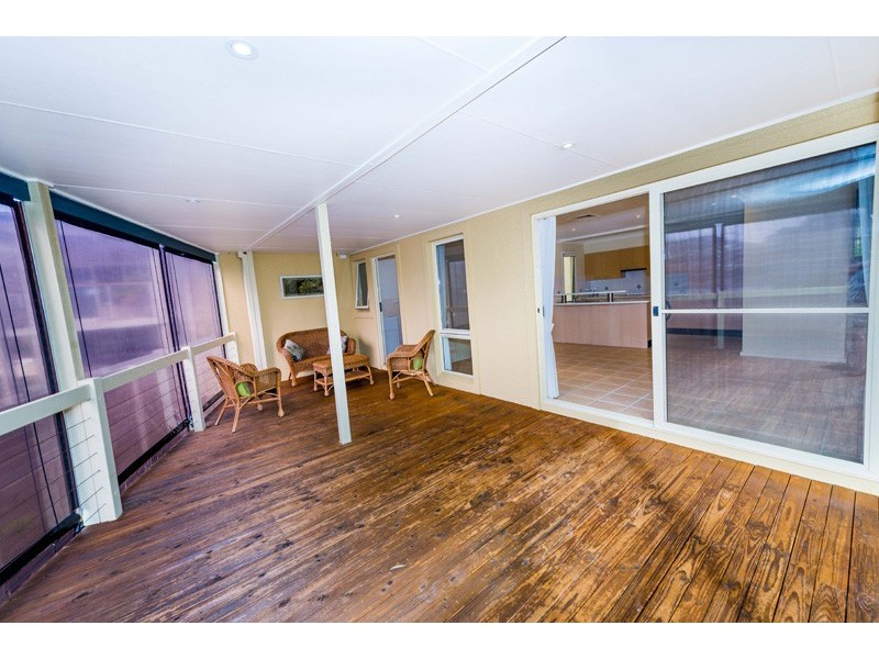 18 Tareebin Road, Nelson Bay NSW 2315