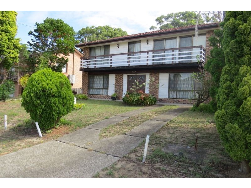 64 Government Rd, Shoal Bay NSW 2315