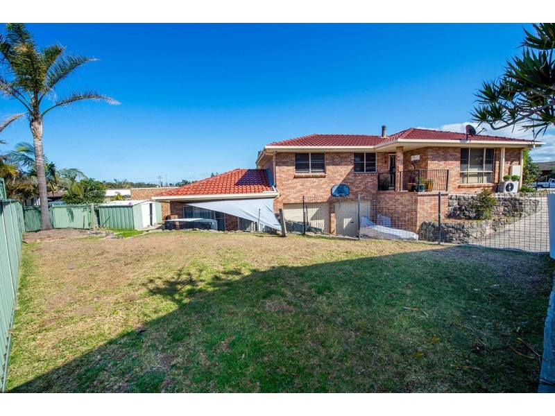10 Holms Place, Anna Bay NSW 2316