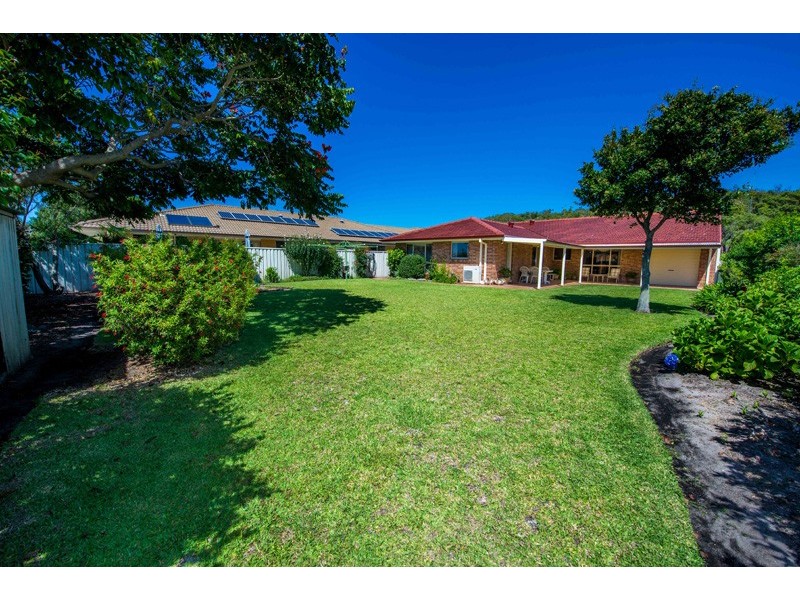 167 Rocky Point Road, Fingal Bay NSW 2315
