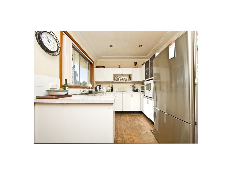 24 Kent Gardens, Soldiers Point NSW 2317