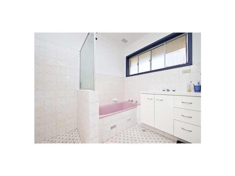 24 Kent Gardens, Soldiers Point NSW 2317