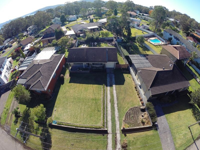 24 Kent Gardens, Soldiers Point NSW 2317