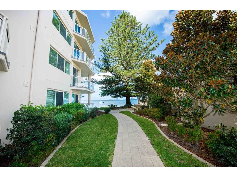 1/37 Soldiers Point Road, Soldiers Point NSW 2317