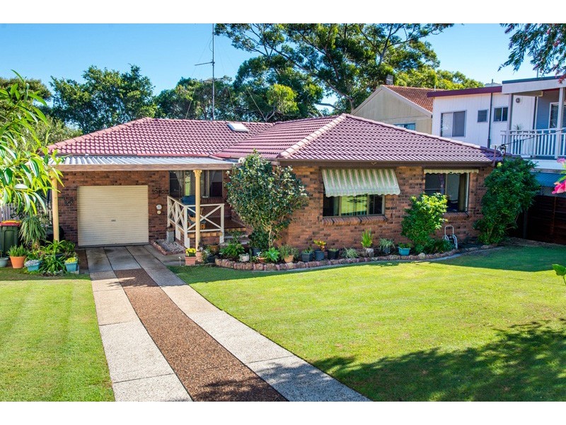 43 Leonard Avenue, Shoal Bay NSW 2315
