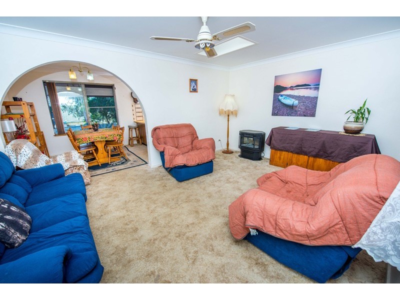 43 Leonard Avenue, Shoal Bay NSW 2315