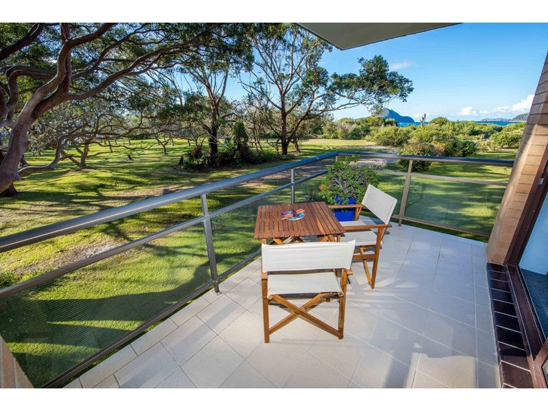 1/3 Intrepid Close, Nelson Bay NSW 2315