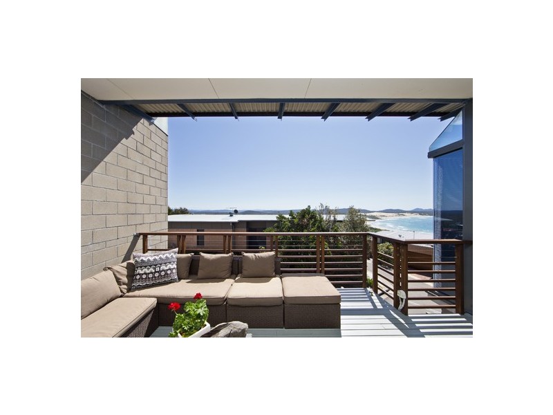 9/26 One Mile Close, Boat Harbour NSW 2316