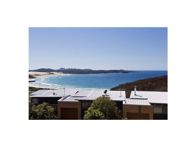 9/26 One Mile Close, Boat Harbour NSW 2316