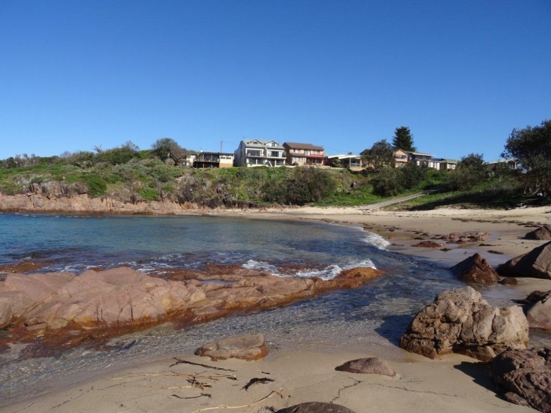 13 Ocean Street, Fishermans Bay NSW 2316