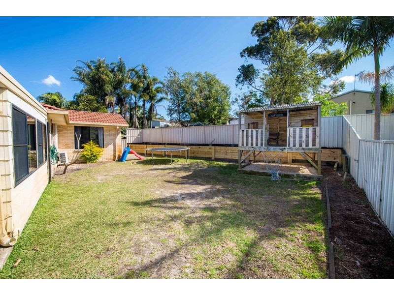 2/18 Compass Cl, Salamander Bay NSW 2317