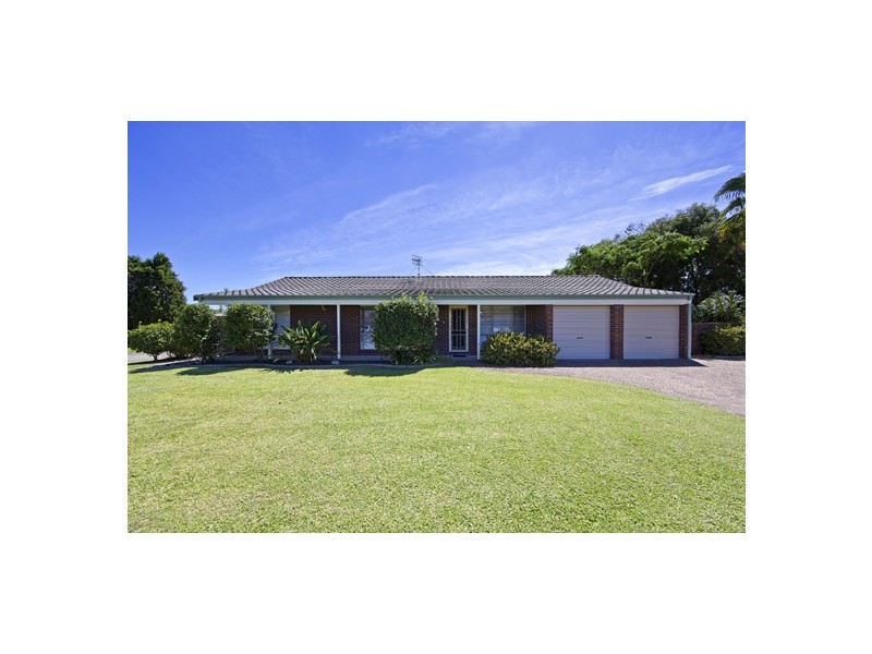 2 Kiah Close, Fingal Bay NSW 2315