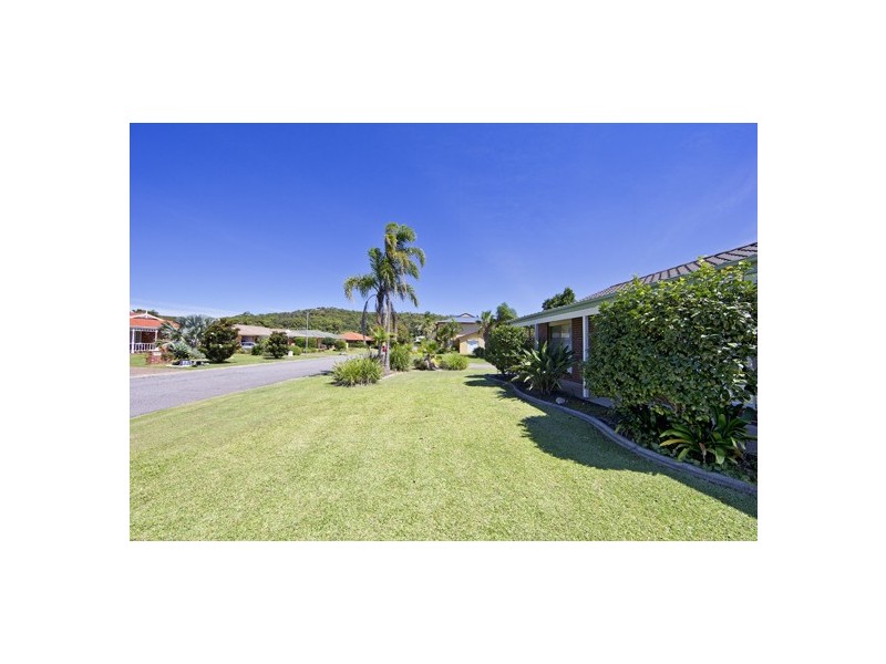 2 Kiah Close, Fingal Bay NSW 2315