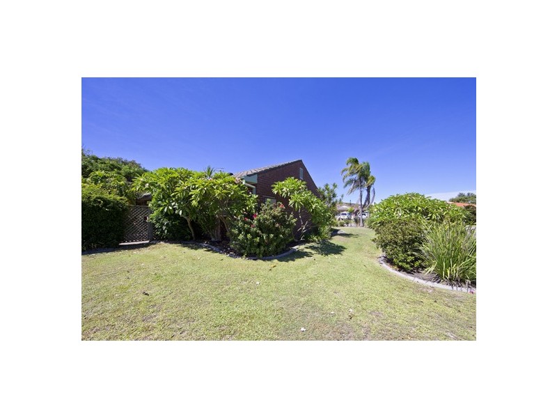 2 Kiah Close, Fingal Bay NSW 2315