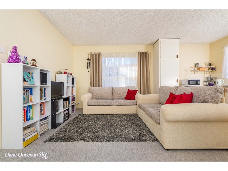 2/9 Thurlow Avenue, Nelson Bay NSW 2315