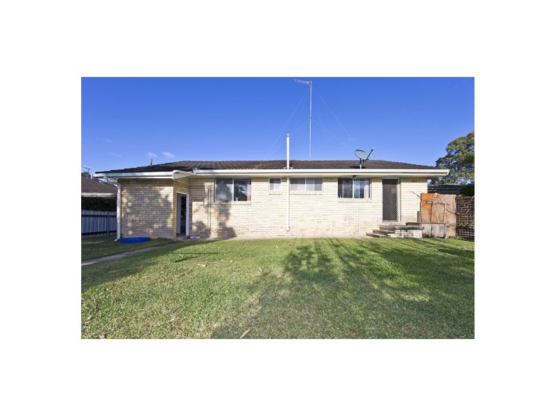 24 Kent Gardens, Soldiers Point NSW 2317