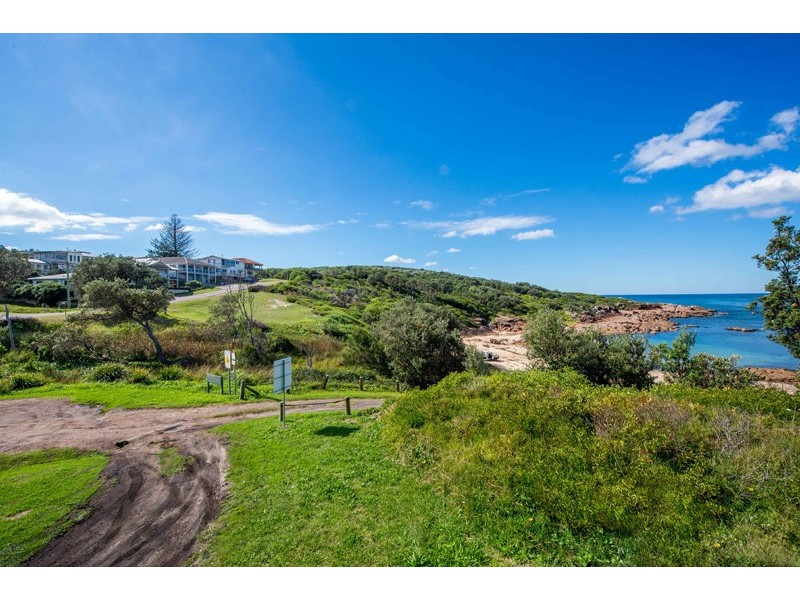 6a Pacific Street, Fishermans Bay NSW 2316