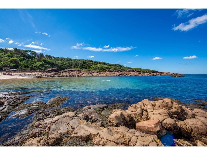 6a Pacific Street, Fishermans Bay NSW 2316
